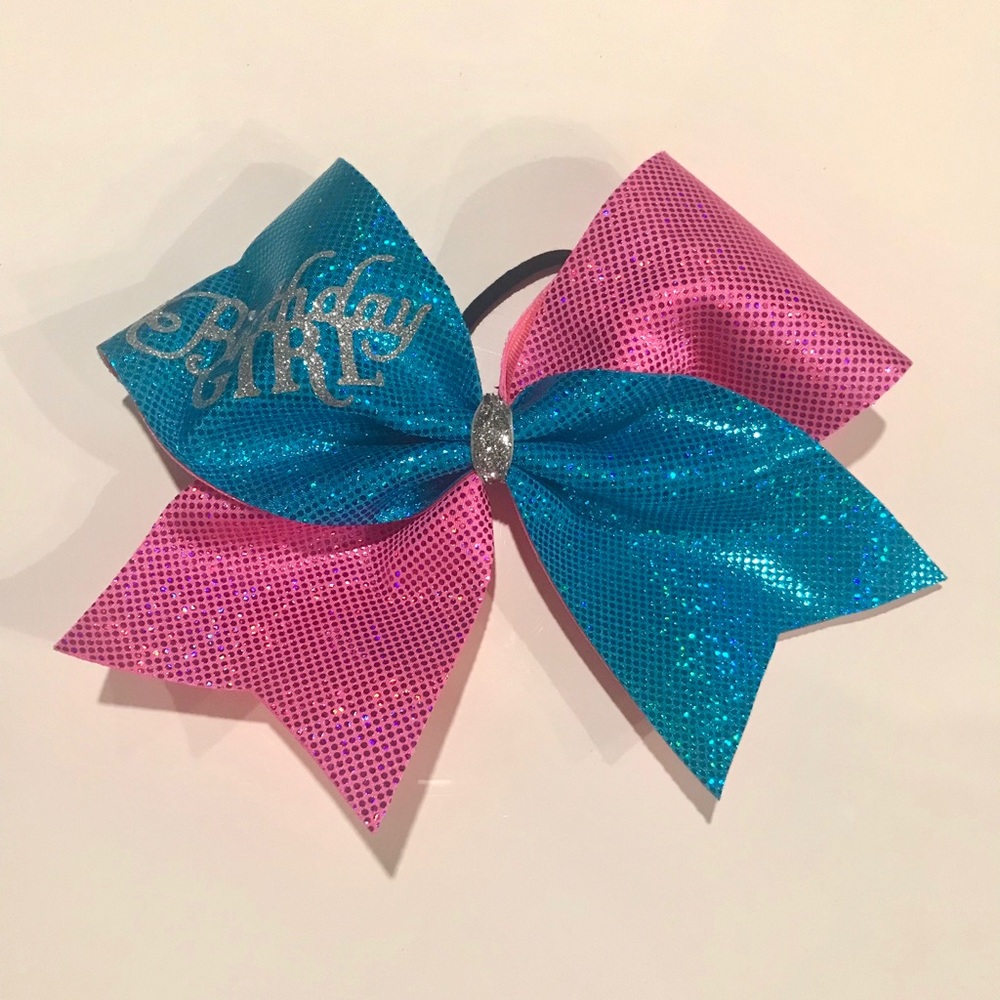 Cheer bow